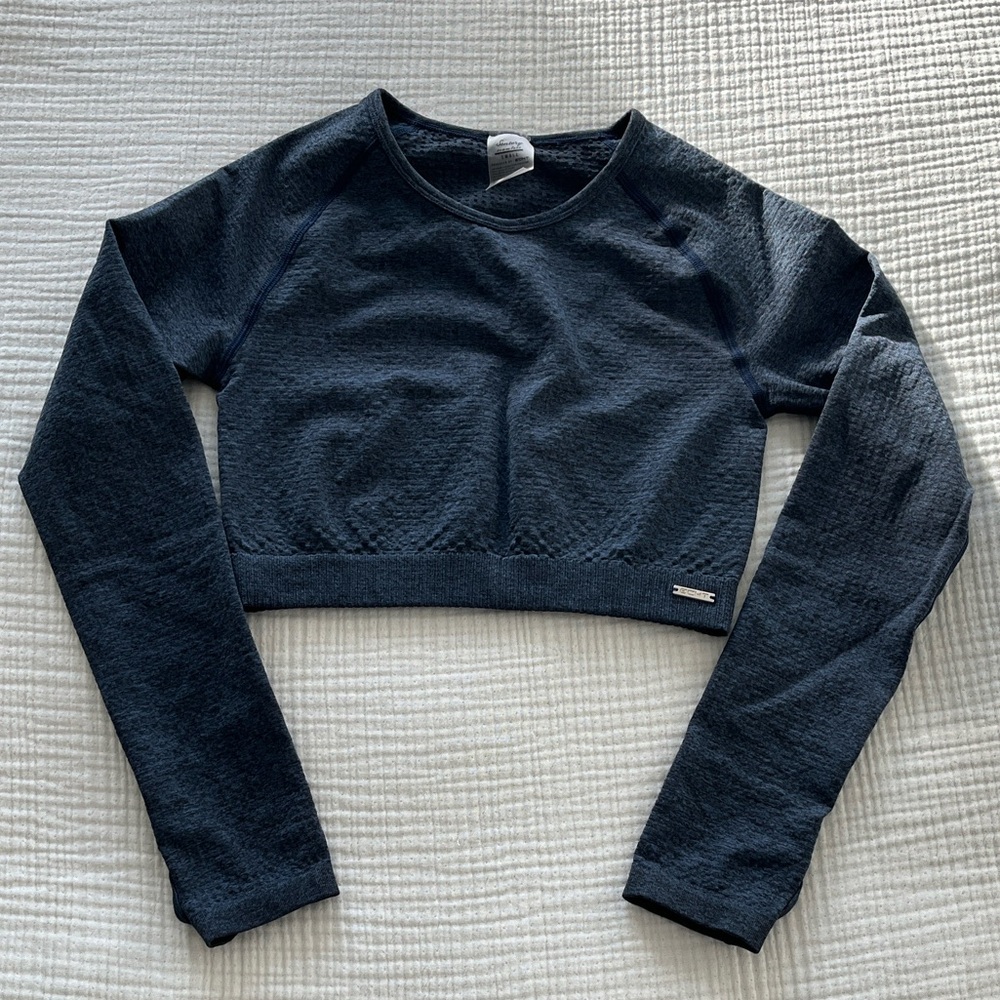 ECHT Navy Seamless Long Sleeve Crop Top